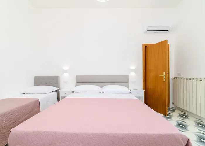 Relais Francesca Pool&view