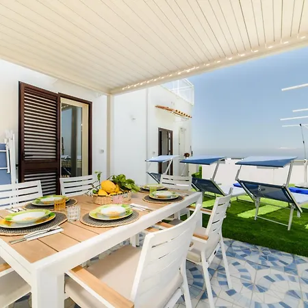 Feriehus Relais Francesca Pool&view