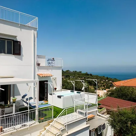 Relais Francesca Pool&view Feriehus Sorrento