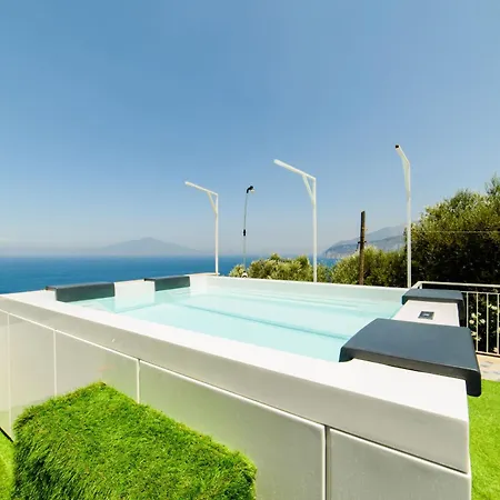 Relais Francesca Pool&view סורנטו
